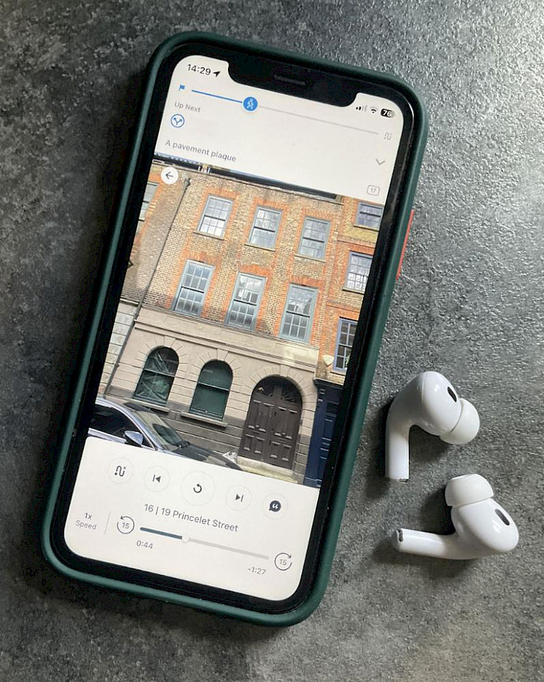 self-guided tours of London